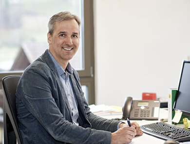 Laedrach Thomas 21 web